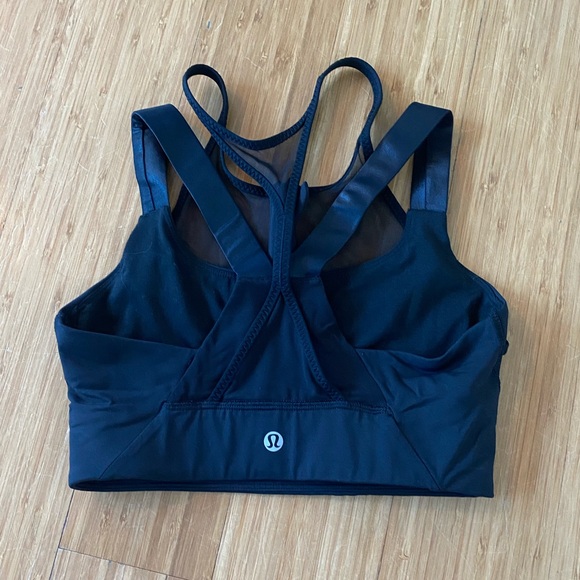 Women’s Lululemon, black strapy sports bra. Size 4. In great condition. - Picture 3 of 3